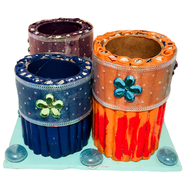 Four Holder Organizer - Image 2